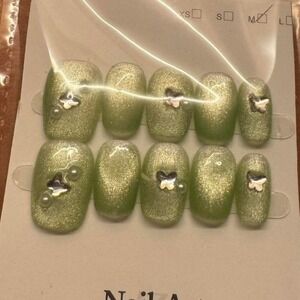 Green Glitter Press On Nails‎ Butterfly Accent Short Square Tips